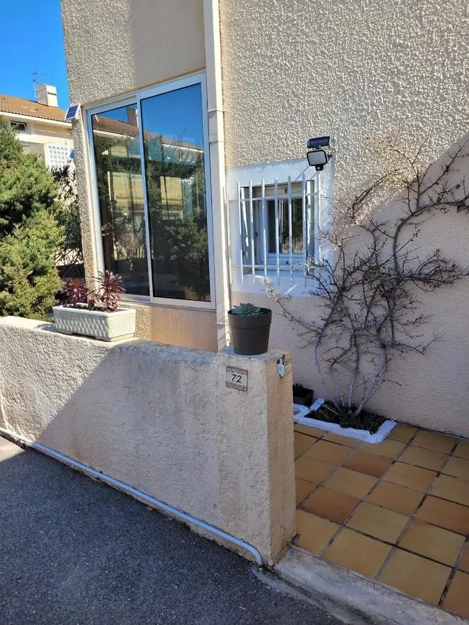 Apartment Studio Bord De Mer Hyeres